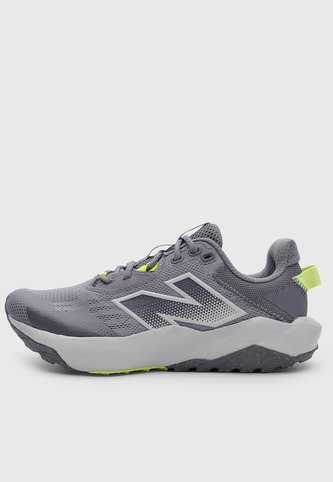 Tenis Trail Running new balance DynaSoft Nitrel v6 Violeta New Balance