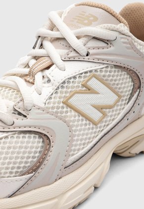 Tenis Lifestyle new balance 530 Beige Claro