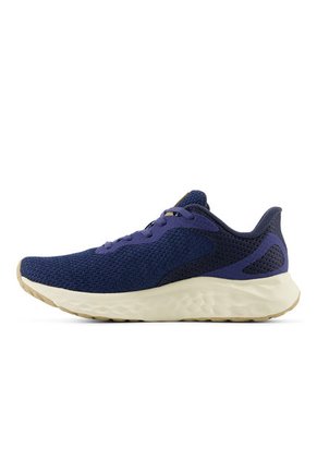 Tenis New Balance Fresh Foam Arishi V4 Mujer-Azul