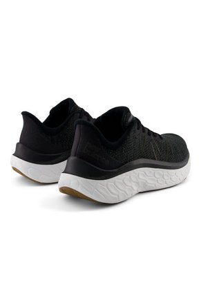 Tenis New Balance Fresh Foam X Kaiha Hombre-Negro/Blanco