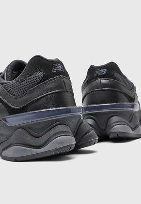 Tenis New Balance 9060 Negro