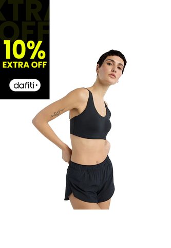 Top Deportivo New Balance Original Essential Run Negro Mujer New Balance