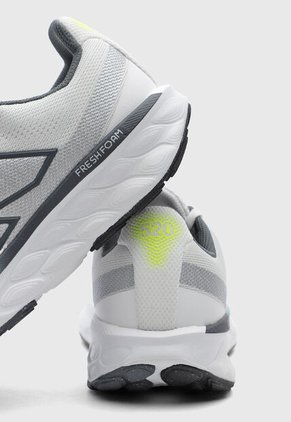 Tenis Running new balance Fresh Foam 520 V9 Blanco