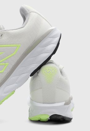 Tenis Running new balance Fresh Foam 520 V9 Marfil