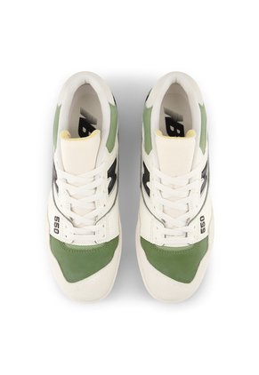 Tenis Lifestyle 550 New Balance M55096T