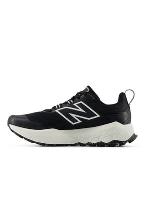 Tenis New Balance Fresh Foam X Garoé V2 Mujer-Negro