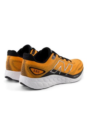 Tenis New Balance Fresh Foam 680 V8 Hombre-Naranja