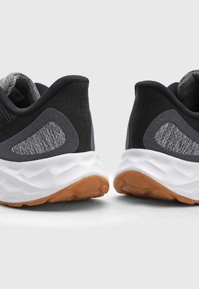 Tenis new balance Fresh Foam Arishi Negro