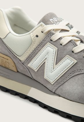 Tenis Lifestyle Gris-Beige-Blanco New Balance 574