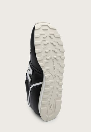 Tenis Lifestyle Negro-Beige-Blanco New Balance 373
