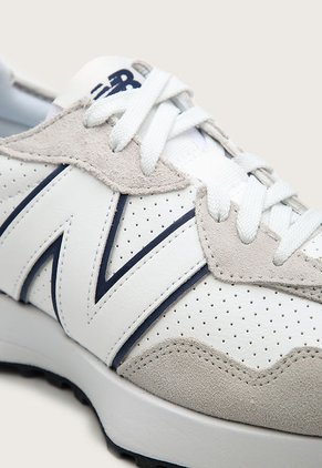 Tenis Lifestyle Gris-Blanco-Negro New Balance 327