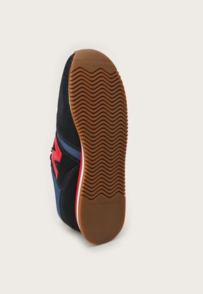 Tenis Lifestyle Negro-Azul-Rojo New Balance 420