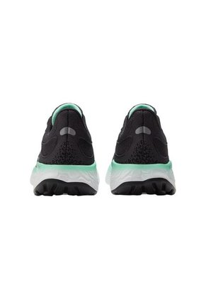 Tenis New Balance Fresh Foam 1080  Femenino-Negro/Blanco