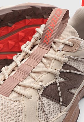 Tenis new balance Tektrel Beige