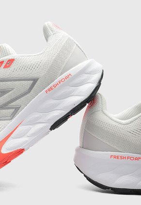 Tenis new balance 520 V9 Marfil