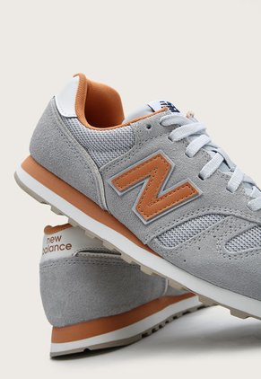 Tenis Lifestyle Gris-Miel-Marfil New Balance 373 v2