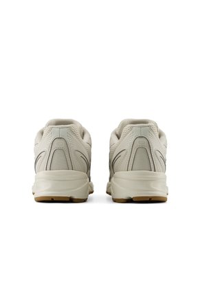 TENIS NEW_BALANCE UNISEXO U7407KF 740 Talla 6