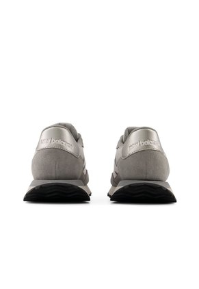 TENIS NEW_BALANCE MUJER W2373Z8 237 Talla 9