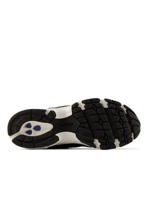 TENIS NEW_BALANCE UNISEXO U7402B2 740 Talla 5.5