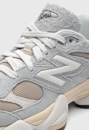 Tenis Lifestyle new balance 9060 Gris