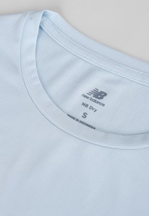 Camiseta new balance Sport Essentials Celeste