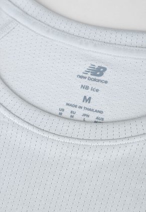 Camiseta new balance Gris