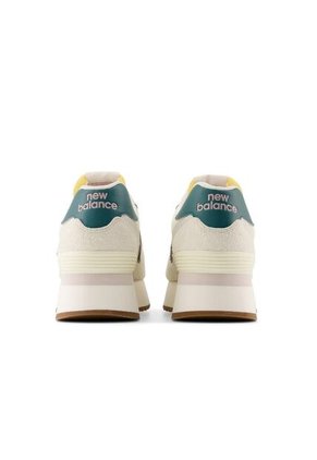 Tenis New Balance 574 Clásicos Mujer-Beige