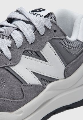 Tenis Lifestyle Gris-Blanco new balance 57/40