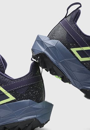 Tenis new balance Tektrel Violeta