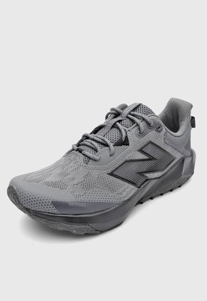Tenis Trail Running new balance DynaSoft Nitrel v6 Gris