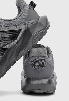 Tenis Trail Running new balance DynaSoft Nitrel v6 Gris
