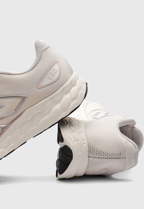 Tenis new balance 680 Marfil