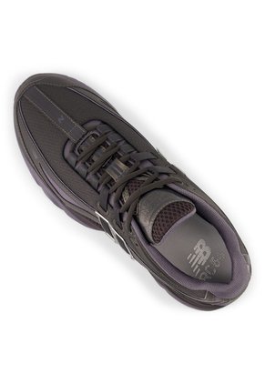 Tenis Lifestyle Unisex RC56 New Balance URC563AR