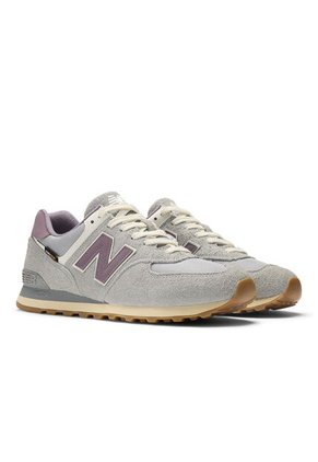 TENIS NEW_BALANCE MUJER U574YGD 574 Talla 8.5