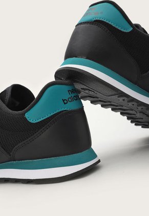 Tenis Lifestyle Negro-Verde-Blanco New Balance 500 v2