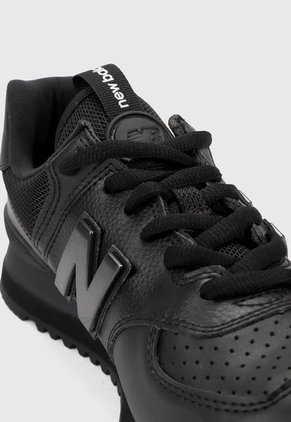 Tenis Lifestyle Negro-Rojo New Balance 574