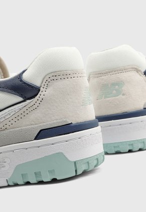 Tenis Lifestyle Marfil-Azul-Verde Menta New Balance 550