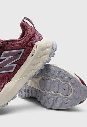 Tenis new balance Garoé V2 Vinotinto