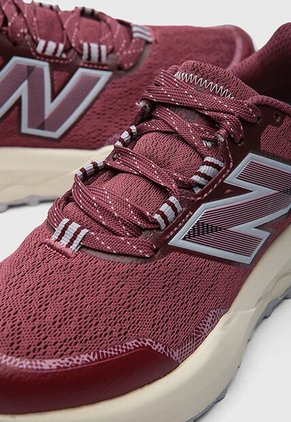 Tenis new balance Garoé V2 Vinotinto