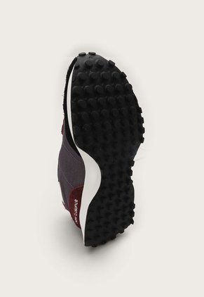 Tenis Lifestyle Violeta-Marfil-Negro New Balance 327