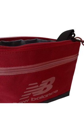 Bolso New Balance Sling Bag-Carmesí