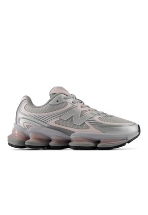 Tenis Lifestyle Unisex 2000 New Balance U200035P