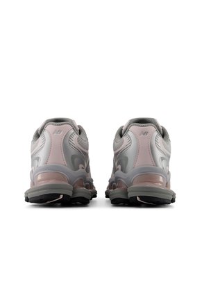 Tenis Lifestyle Unisex 2000 New Balance U200035P