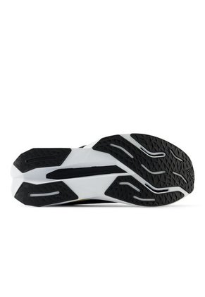 Tenis Deportivos New Balance FuelCell Propel V5 Negro Hombre
