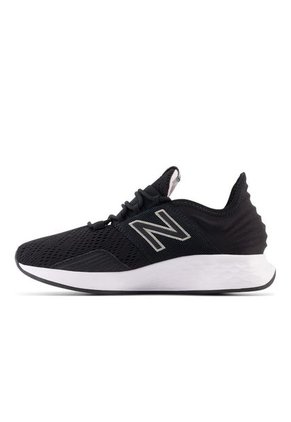 Tenis New Balance Fresh Foam Roav Mujer-Negro
