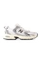 Tenis New Balance 530 Unisex Gris Con Negro de New Balance