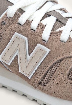 Tenis Lifestyle Taupe-Blanco-Dorado New Balance 373