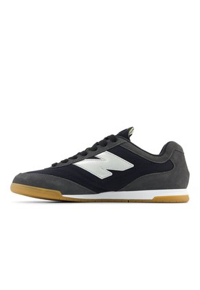 Unisex RC42 New Balance URC42KS