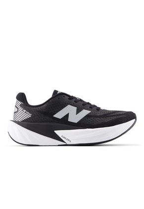 Women's FuelCell Rebel V5 New Balance WFCXLK5