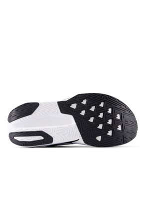 Women's FuelCell Rebel V5 New Balance WFCXLK5